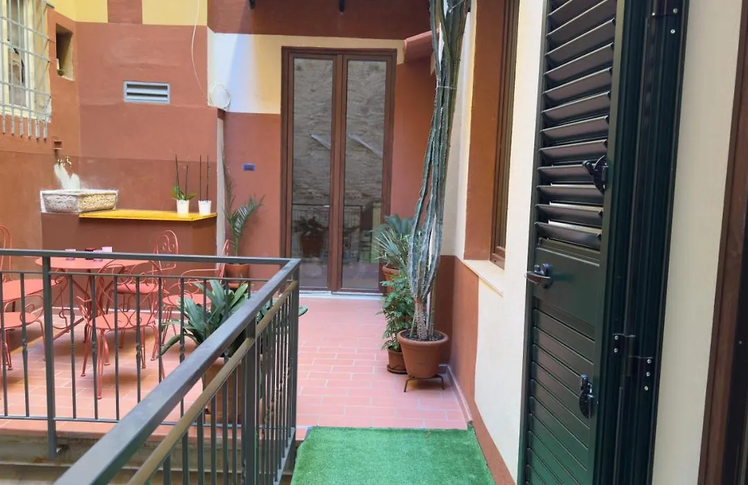 Suite Stylish & Cozy Apartment In The Heart Of Florence-1